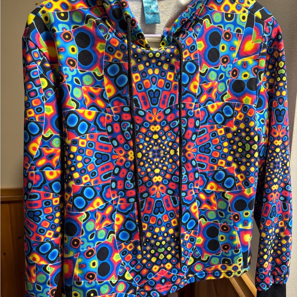 Colourful Cropped Geometric Pattern Hoodie